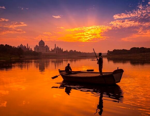 Sunrise Taj Mahal Tour by Car